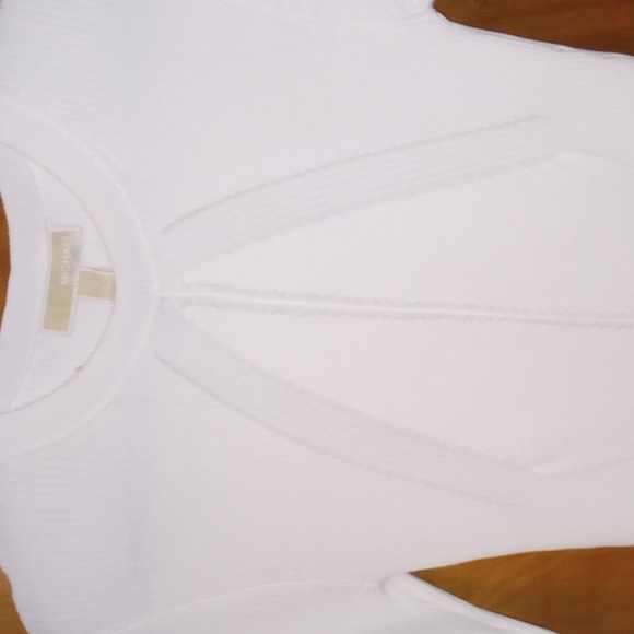 Dress - Picture 3 of 7